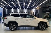 [Giao ngay] em Hương nhận booking Hyundai Tucson tiêu chuẩn 2022, màu trắng - trở thành 1 trong những KH đầu sở hữu Tucson 2022 giá 825 triệu tại Đồng Nai