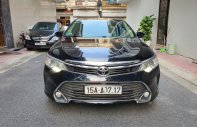 Cần bán Toyota Camry 2.0E sản xuất 2015, màu đen giá 705 triệu tại Hải Phòng