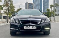 Cần bán gấp Mercedes E250 năm sản xuất 2011, màu đen chính chủ, giá 599tr giá 599 triệu tại Hà Nội