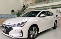 Cần bán Hyundai Elantra 1.6Sport năm sản xuất 2021, màu trắng, giá chỉ 699 triệu giá 699 triệu tại Đà Nẵng