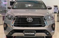 Cần bán lại xe Toyota Innova 2.0G sản xuất năm 2022, màu bạc giá 865 triệu tại An Giang