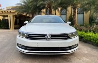 Volkswagen Passat 2017 - Cần bán gấp Volkswagen Passat 1.8 TSI 2017, màu trắng, nhập khẩu giá 839 triệu tại Hà Nội