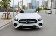 Mercedes-Benz E300 2021 - Cần bán lại xe E300 AMG Mercedes năm 2021, màu trắng, nhập khẩu nguyên chiếc giá 2 tỷ 930 tr tại Quảng Ninh