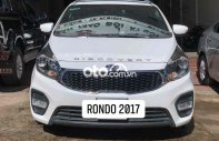 Kia Rondo 2017 - Màu trắng giá 415 triệu tại Gia Lai