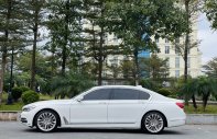 BMW 730Li 2017 - Cần bán gấp BMW 730Li 3.0 năm sản xuất 2017, màu trắng, nhập khẩu nguyên chiếc chính chủ giá 2 tỷ 590 tr tại Hà Nội
