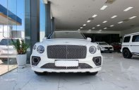 Bentley Bentayga 2021 - V8 model 2022 màu trắng giá 17 tỷ 299 tr tại Hà Nội