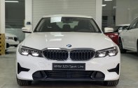 BMW 320i 2022 - Ưu đãi cực tốt đầu năm mới, đủ màu giao ngay, tặng quà trao tay tới quý khách hàng giá 1 tỷ 399 tr tại Hà Nội