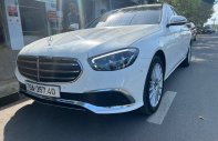 Mercedes-Benz E200 2021 - Cần bán xe màu trắng giá 2 tỷ 59 tr tại Tp.HCM