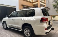 Toyota Land Cruiser LandCuiserV8 đời 2016 màu trắng 2016 - LandCuiserV8 đời 2016 màu trắng giá 3 tỷ 600 tr tại Thái Nguyên