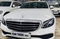 Mercedes-Benz E200 2016 - Màu trắng số tự động giá 1 tỷ 380 tr tại Khánh Hòa