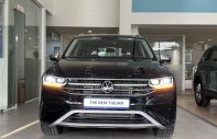 Volkswagen Tiguan 2023 - Màu đen Pearlescent huyền bí lịch lãm - Kiểu mới trẻ trung - Khuyến mãi tháng 3/2023 50% trước bạ giá 1 tỷ 999 tr tại Tp.HCM