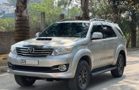 Toyota Fortuner 2015 - Màu bạc số sàn giá 630 triệu tại Sơn La