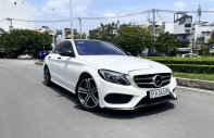 Mercedes-Benz C300 2017 - ĐK 2017 bản full vào rất nhiều đồ chơi, nội thất nệm da cao cấp, la phong sao trời đẹp, loa bom DVD giá 830 triệu tại Tp.HCM