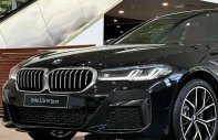 BMW 520i 2022 - Đủ màu, giao ngay, ưu đãi mấy trăm triệu ngay, liên hệ em Dương giá 2 tỷ 299 tr tại Tp.HCM