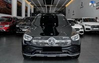 Mercedes-Benz GLC 300 2022 - Màu đen, nội thất đen giá 2 tỷ 179 tr tại Tp.HCM