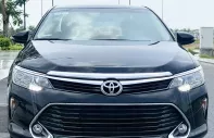 Toyota Camry 2.0E 2017 - Toyota Camry 2.0E 2017 chính chủ xe đẹp đi lướt bảo dưỡng full hãng. giá 635 triệu tại Tp.HCM