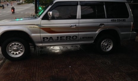 Mitsubishi Pajero 1994 - Cần bán lại xe Mitsubishi Pajero đời 1994, màu bạc xe gia đình, 165 triệu