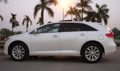Toyota Venza 2014 - Cần bán gấp Toyota Venza đời 2014, màu trắng, xe nhập
