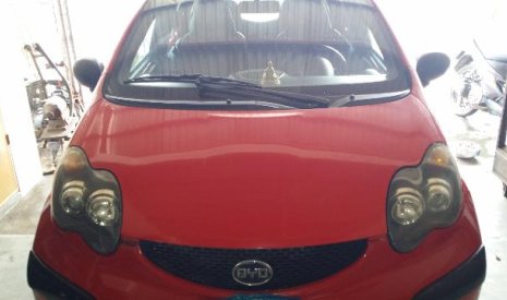 BYD F0 2011 - Bán xe chính chủ BYD F0 đời 2011, màu đỏ, giá tốt
