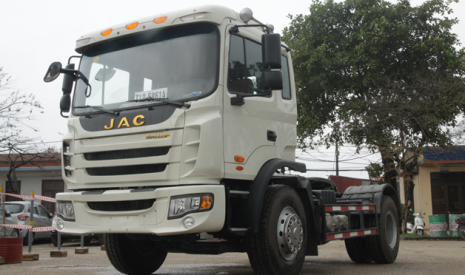 Xe tải 10000kg 2016 - Bán xe đầu kéo 1 cầu JAC tải trọng 32T