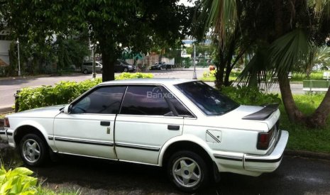 Nissan Sunny 1986 - Bán Nissan Sunny đời 1986, màu trắng còn mới, giá chỉ 80 triệu