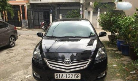Toyota Vios  AT 2013 - Cần bán xe Toyota Vios AT đời 2013, màu đen số tự động