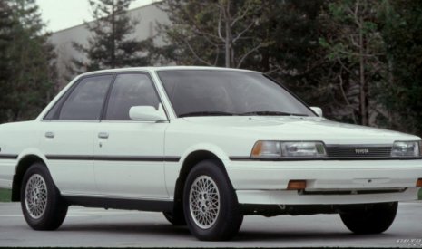 Toyota Camry LE 1990 - Bán Toyota Camry LE 1990, màu trắng, xe nhập, giá 140tr