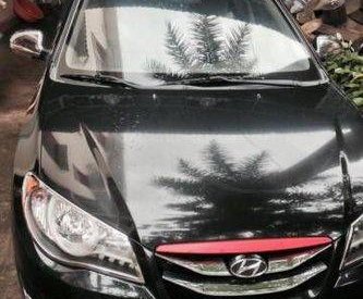 Hyundai Avante  MT 2011 - Bán xe cũ chính chủ Hyundai Avante MT 2011, màu đen, 420 triệu