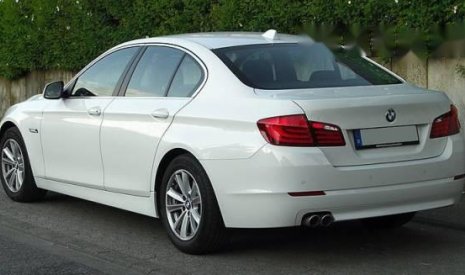BMW 6 Series   2012 - Cần bán lại xe BMW 6 Series 2012, màu trắng