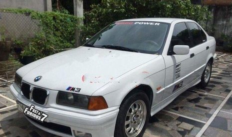 BMW M3 1997 - Cần bán lại xe BMW M3 đời 1997, màu trắng  