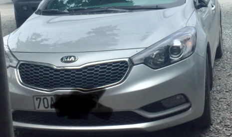 Kia K3 1.6 MT 2016 - Cần bán Kia K3 1.6 MT đời 2016, màu bạc