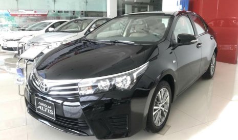 Toyota Corolla altis 1.8G MT 2017 - Cần bán Toyota Corolla altis 1.8G MT sản xuất 2017, màu đen