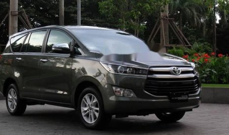 Toyota Innova 2018 - Cần bán xe Toyota Innova năm sản xuất 2018, giá 493tr