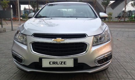 Chevrolet Cruze LT 2018 - Bán Chevrolet Cruze LT giảm đến 30tr tiền mặt, trả trước 120tr nhận xe. LH Ms. Mai Anh 0966342625