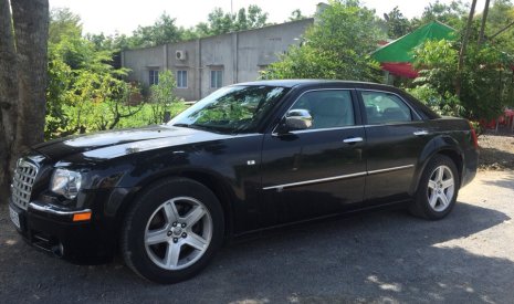 Chrysler 300C 2010 - Bán Chrysler 300C đời 2010, màu đen, nhập khẩu nguyên chiếc, 950 triệu