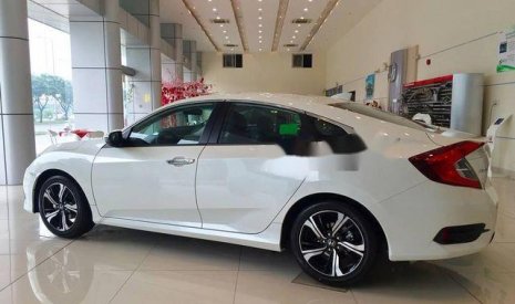 Honda Civic    2018 - Bán ô tô Honda Civic đời 2018, màu trắng, giá chỉ 763 triệu