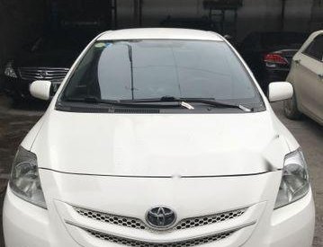 Toyota Vios 2010 - Bán ô tô Toyota Vios đời 2010, màu trắng, giá 236tr