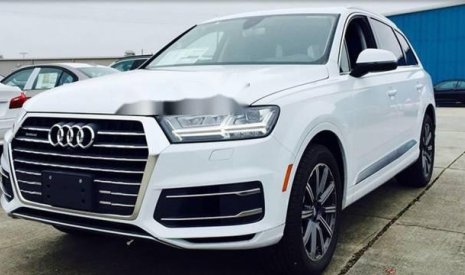 Audi Q7   2017 - Cần bán Audi A7 2017 màu trắng, xe chạy nội ô thành phố