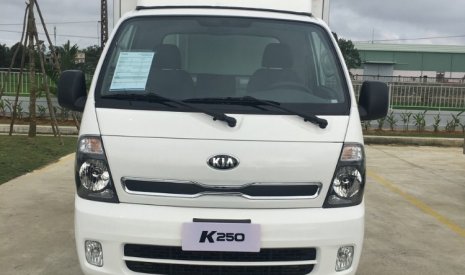 Thaco Kia 2018 - Bán xe tải Thaco Kia K250 động cơ Hyundai 2.5 tấn Thaco Frontier K250 Euro 4 năm 2018 tại Long An, Tiền Giang, Bến Tre