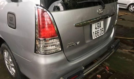 Toyota Innova 2009 - Bán Toyota Innova 2009, màu bạc