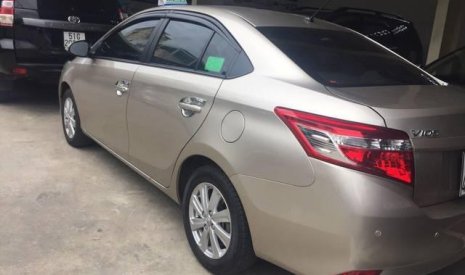 Toyota Vios   E  2017 - Bán Toyota Vios E năm sản xuất 2017, màu ghi vàng