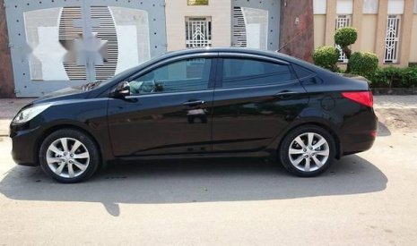 Hyundai Accent 2011 - Cần bán lại xe Hyundai Accent đời 2011, màu đen, giá 400tr