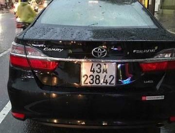 Toyota Camry 2016 - Bán Toyota Camry năm sản xuất 2016, màu đen, giá tốt