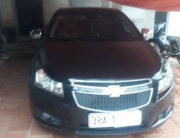 Chevrolet Cruze 2011 - Cần bán lại xe Chevrolet Cruze sản xuất 2011, màu đen, giá chỉ 340 triệu