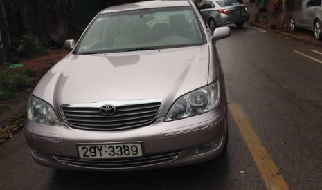 Toyota Camry   2002 - Cần bán xe Toyota Camry năm 2002, màu hồng, chính chủ, giá chỉ 275 triệu