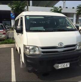 Toyota Hiace 2011 - Cần bán lại xe Toyota Hiace 2011, màu trắng, nội thất mới đẹp