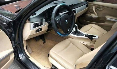 BMW 3 Series 320i 2009 - Bán ô tô BMW 320i đời 2009, nhập khẩu nguyên chiếc, xe gia đình 