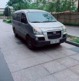 Hyundai Starex    2004 - Bán Hyundai Starex sản xuất năm 2004, nhập khẩu giá cạnh tranh