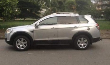 Chevrolet Captiva LT 2.4 MT 2008 - Cần bán Chevrolet Captiva LT 2.4 MT sản xuất 2008, màu bạc