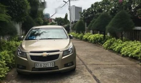 Chevrolet Cruze 2011 - Bán Chevrolet Cruze đời 2011, màu vàng cát